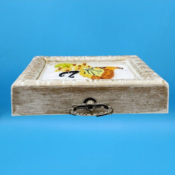 Vintage 1970s Butterfly Ladybug Caterpillar Miniature Crewel Art Set Frames - Picture 5 of 17